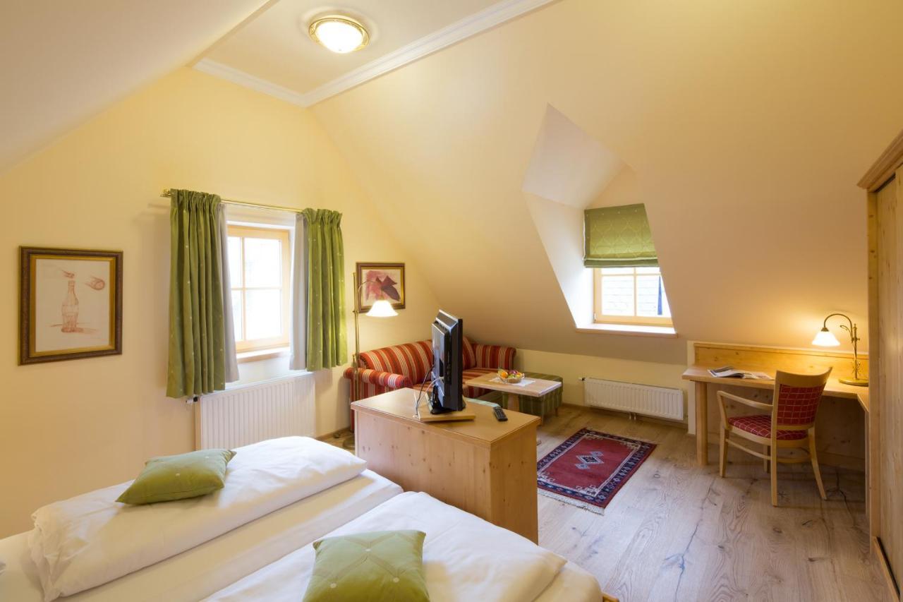 Hotel Zum Schwarzen Bären 4*